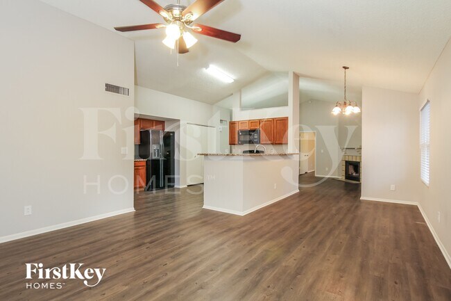 13269 N 56th Ave Glendale, AZ 85304 photo 4