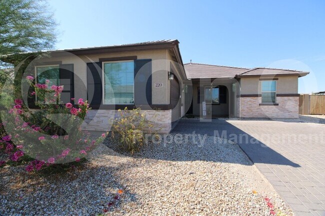 220 S 157th Ln Goodyear, AZ 85338 photo 2