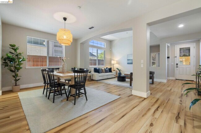 822 Shasta Daisy Dr Brentwood, CA 94513 photo 3