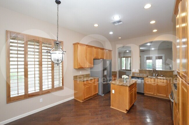 6838 S Pinehurst Dr Gilbert, AZ 85298 photo 4