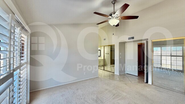 4206 E Tano St Phoenix, AZ 85044 photo 4