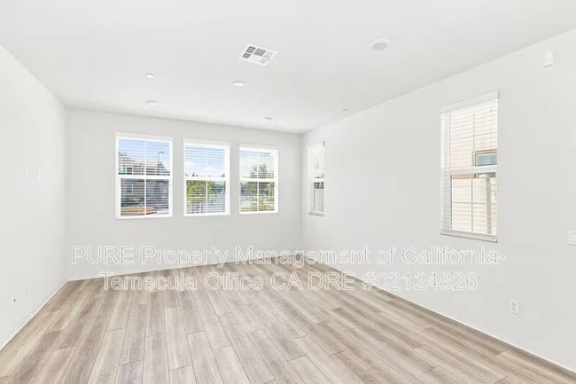 28235 Ashtree St Temecula, CA 92591 photo 4