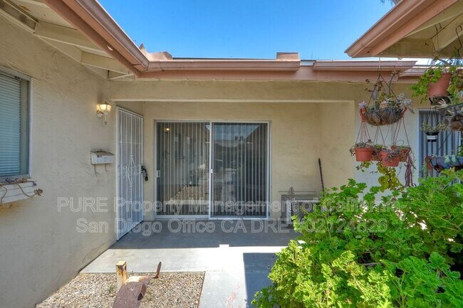 120 Trellis Ln Escondido, CA 92026