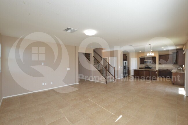 9551 W Harmony Ln Peoria, AZ 85382 photo 5