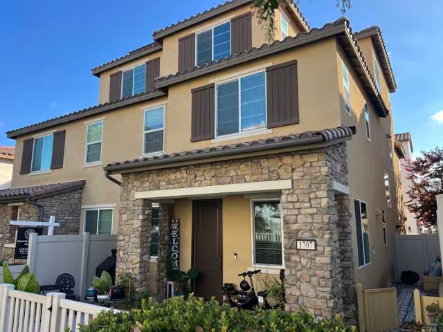 1707 Frangipani Ave Chula Vista, CA 91913