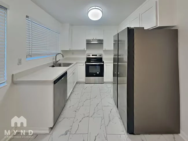 2421 Cypress St Antioch, CA 94509 photo 5
