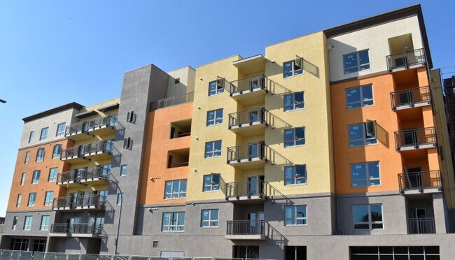 25 Harbour Way Richmond, CA 94801 photo 2
