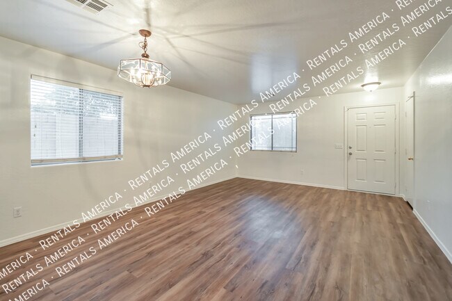 40336 N PRZEWALSKI St San Tan Valley, AZ 85140 photo 5