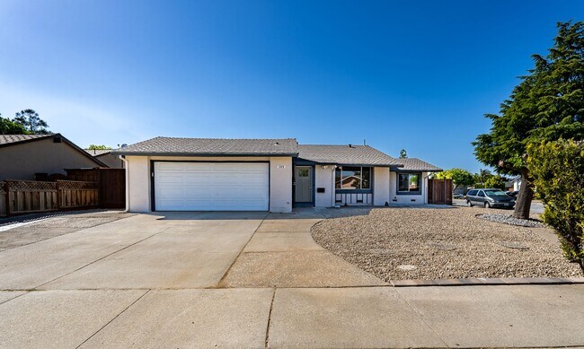 1525 Jasmine Way Morgan Hill, CA 95037 photo 2