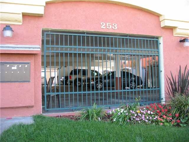 253 Donax Ave Imperial Beach, CA 91932 photo 2
