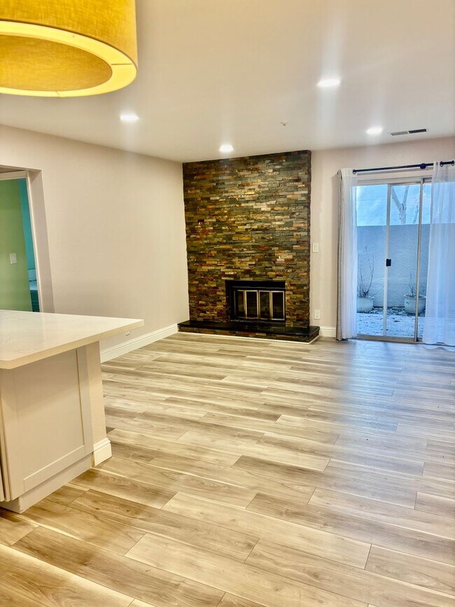 1310 Walden Rd Walnut Creek, CA 94597 photo 2