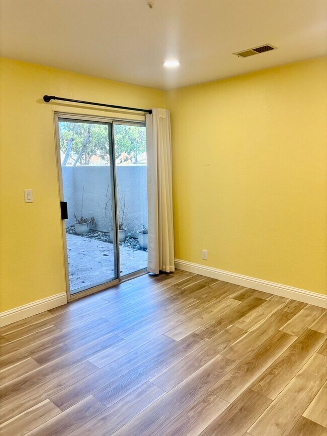 1310 Walden Rd Walnut Creek, CA 94597 photo 5