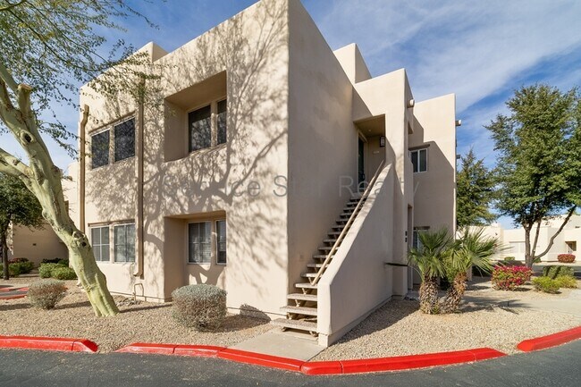 11333 N 92nd St Scottsdale, AZ 85260 photo 2