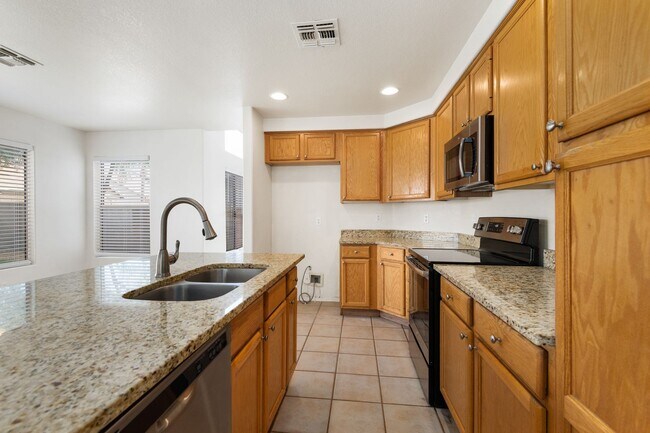 7328 E Nopal Ave Mesa, AZ 85209 photo 2