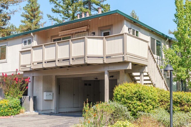 323 Silvio Ln Novato, CA 94947