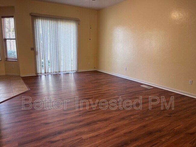 2423 Guerneville Rd Santa Rosa, CA 95403 photo 4