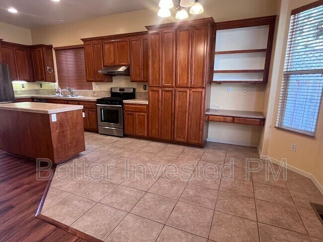 2423 Guerneville Rd Santa Rosa, CA 95403 photo 5