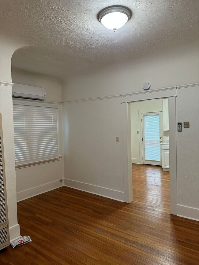 2446 India St San Diego, CA 92101 photo 5