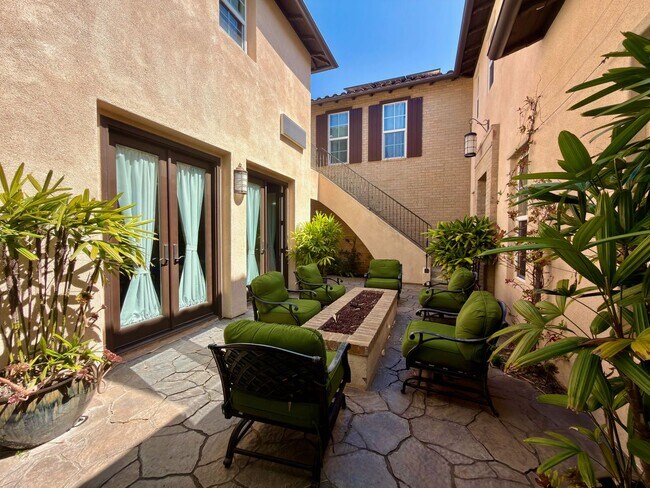 2327 Kyanite Pl Carlsbad, CA 92009 photo 3