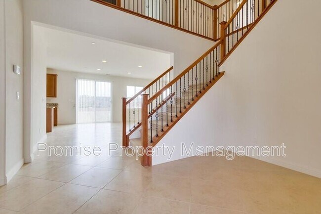 5514 Lipizzaner Cir Oceanside, CA 92057 photo 4
