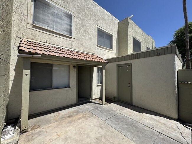 4775 W Palo Verde Dr Glendale, AZ 85301 photo 3