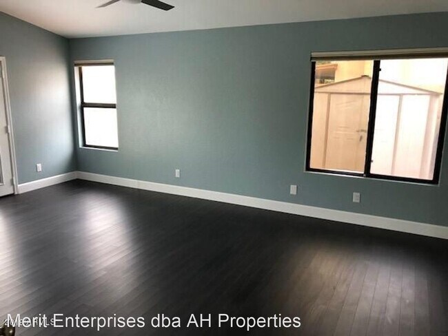 7074 S Jentilly Ln Tempe, AZ 85283 photo 5