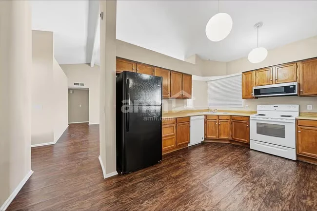 5553 W Shangri-la Rd Glendale, AZ 85304 photo 5