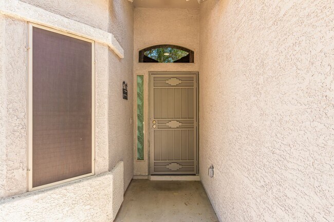 15165 N 146th Ave photo 5