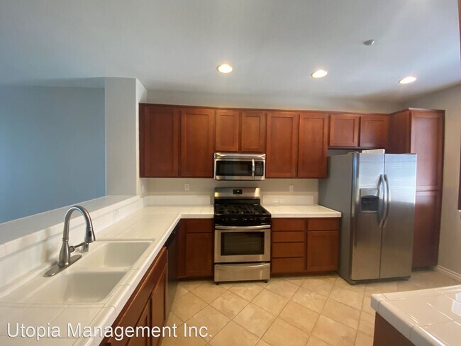 1604 Yellow Pine Pl Chula Vista, CA 91915 photo 4