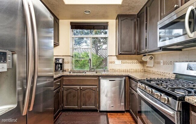 3547 Cameo Dr Oceanside, CA 92056 photo 5