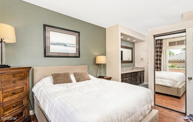 3547 Cameo Dr Oceanside, CA 92056 photo 4