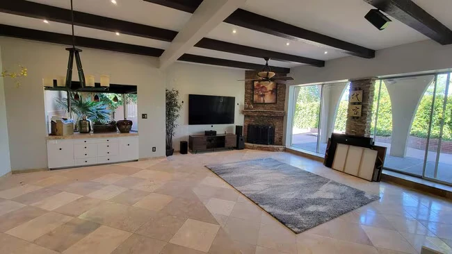 1542 E Solano Dr Phoenix, AZ 85014 photo 2
