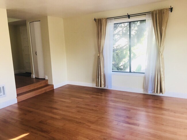 3252 Via Marin San Diego, CA 92037 photo 5