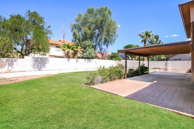 5946 E Fairfield St Mesa, AZ 85205 photo 2