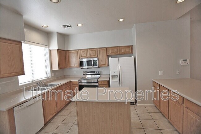 6331 W Pontiac Dr Glendale, AZ 85308 photo 5