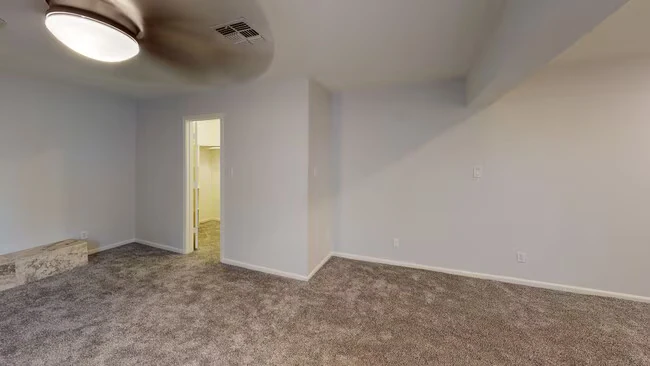 1206 E Redfield Rd Tempe, AZ 85283 photo 4