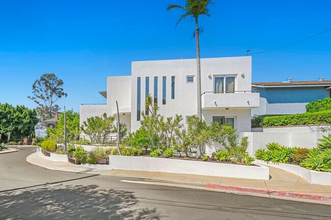 2700 Barnson Pl San Diego, CA 92103 photo 2