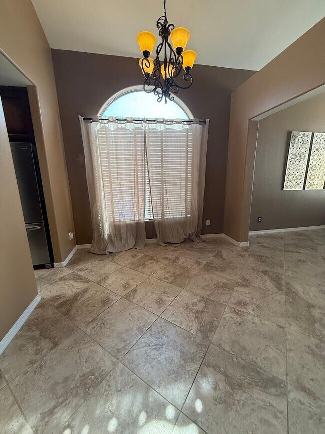 6602 W Molly Ln Phoenix, AZ 85083 photo 4