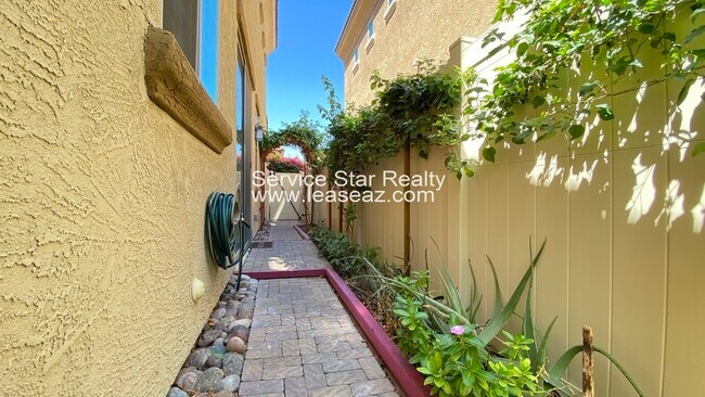 1367 S Country Club Dr Mesa, AZ 85210 photo 5