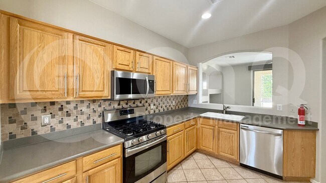 3470 E Powell Way Gilbert, AZ 85298 photo 3