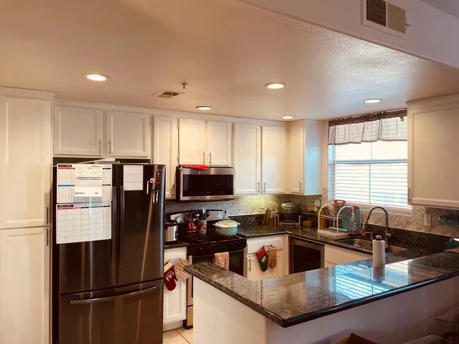 1364 Nicolette Ave Chula Vista, CA 91913 photo 3