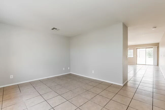 12954 W Voltaire Ave El Mirage, AZ 85335 photo 5