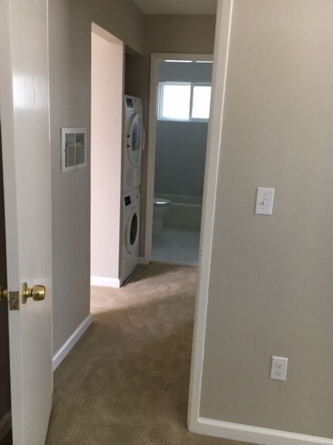 1216 Liberty St El Cerrito, CA 94530 photo 5