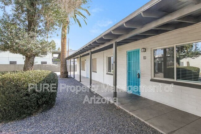 6801 N 17th Ave Phoenix, AZ 85015 photo 4
