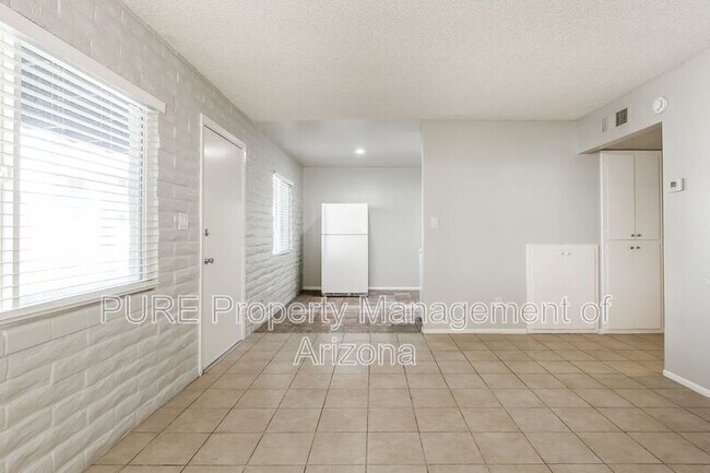 6801 N 17th Ave Phoenix, AZ 85015 photo 3