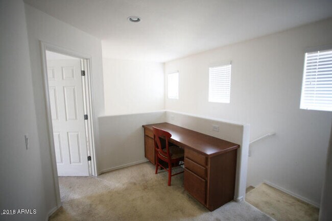 2680 N 73rd Glen Phoenix, AZ 85035 photo 5