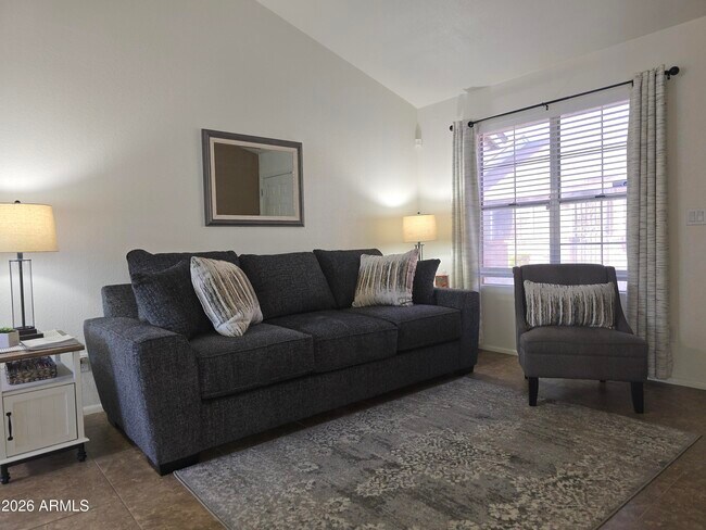 8914 W Desert Jewel Dr photo 4