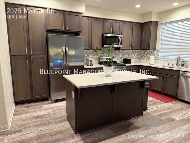 2075 Mayon Rd Chula Vista, CA 91915 photo 2