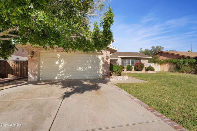 2542 W Nopal Ave Mesa, AZ 85202 photo 3