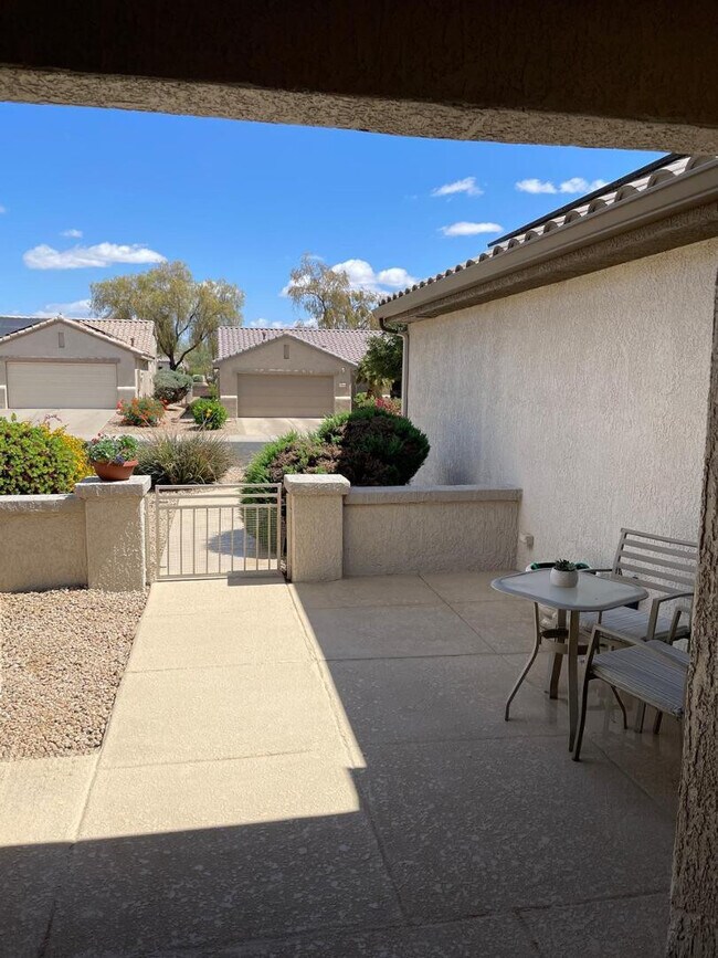 15619 W Vista Grande Ln Surprise, AZ 85374 photo 3